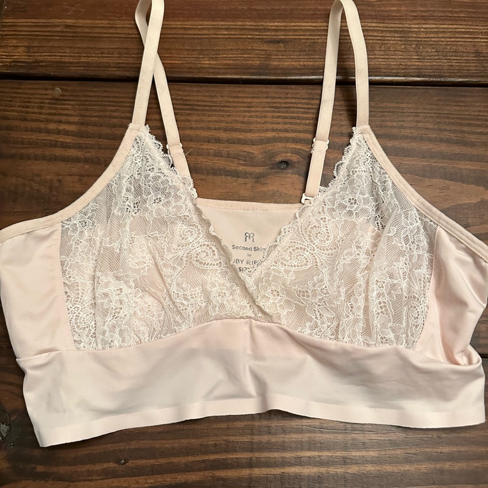 Ruby Ribbon Second Skin Lace in Pale sz 40
